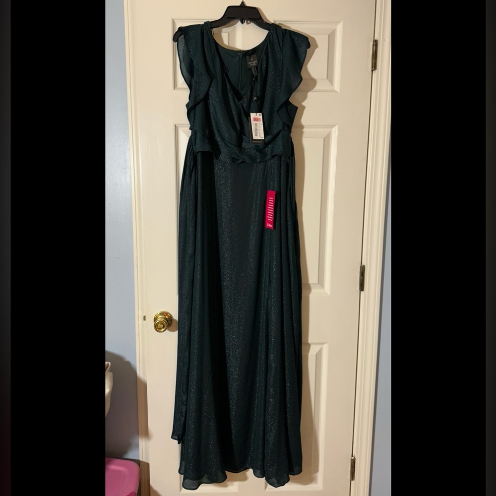 ADRIANNA PAPELL Emerald Green Long Dress